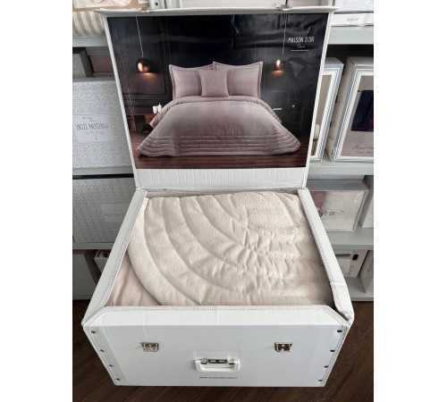 Corinne Hermes 260х260 см стеганое покрывало Maison D'or бежевый