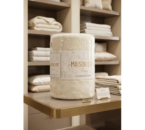 Jakarli Double простынь с наволочками 180х200+28 см молочный Maison D'or